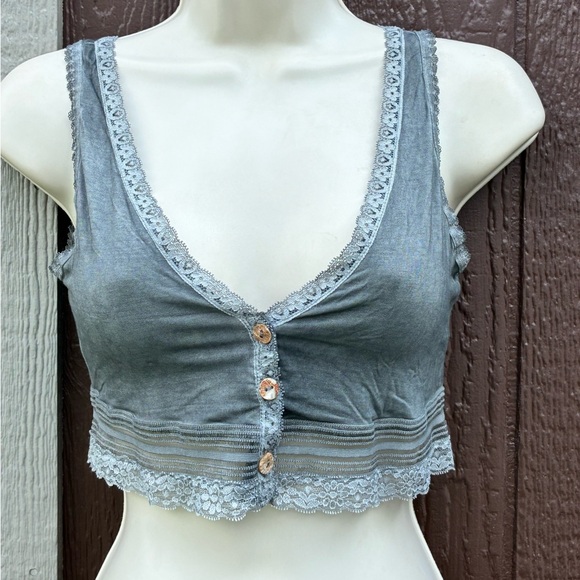 POL Tops - POL Ice Gray Lace Trim Cropped Tank Top/Bralette - NWT - Size Small!